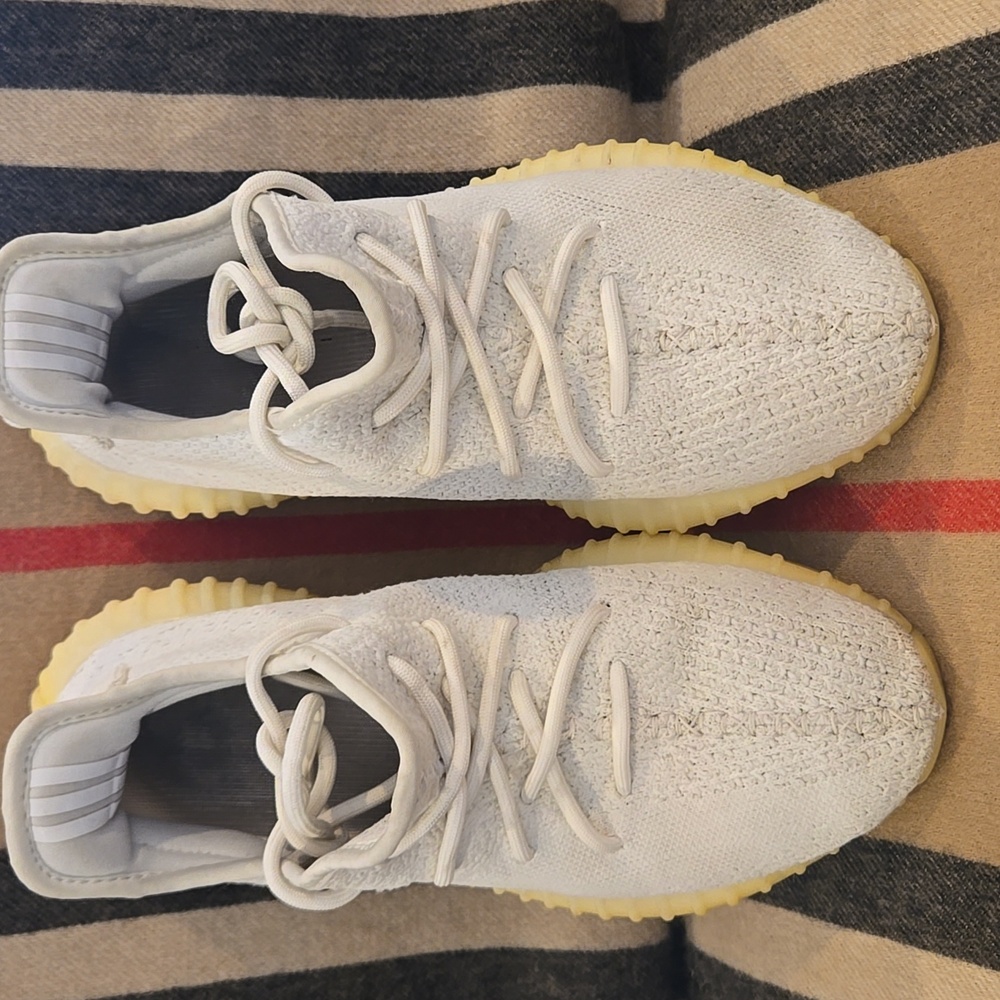 Adidas Yeezy BOOS 350 VS Low Cream White Sz  8 US - Picture 6 of 8